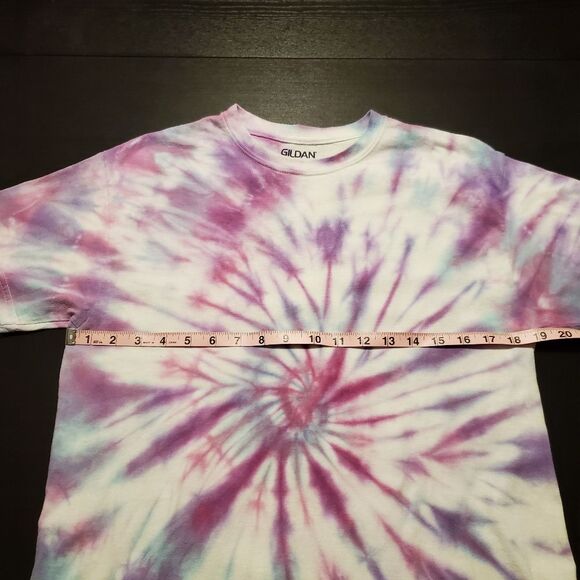🌺 3/$25 Tie-dye short sleeve T-shirt, Medium - Picture 3 of 7